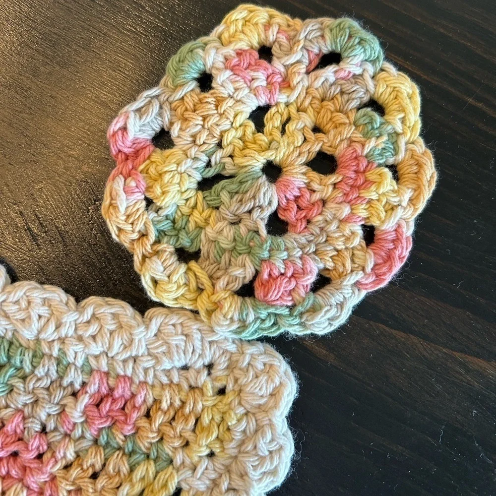 Vintage Hand Knit Set of Four Placemats and Coasters. Vintage charm. Handmade.